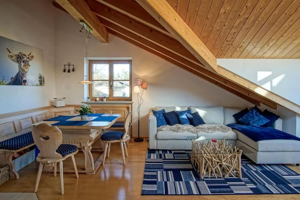 Luxury Living Near Weissensee +Balcony +Netflix Füssen Dış mekan fotoğraf