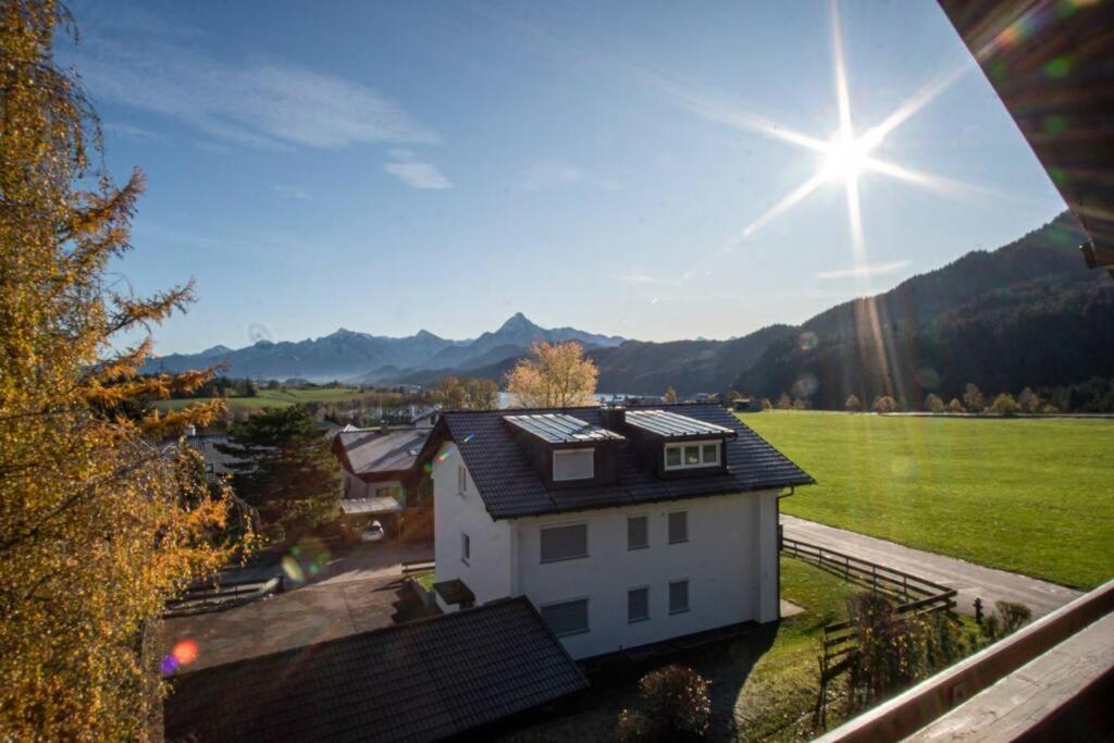 Luxury Living Near Weissensee +Balcony +Netflix Füssen Dış mekan fotoğraf
