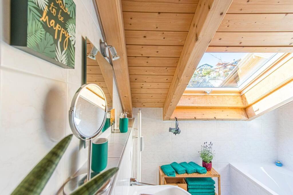 Luxury Living Near Weissensee +Balcony +Netflix Füssen Dış mekan fotoğraf